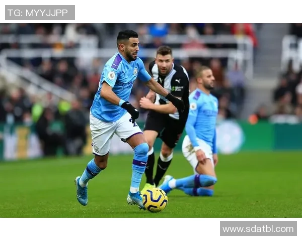 瓜迪奥拉的致敬：当绿茵场上的智慧对决遇上温情时刻